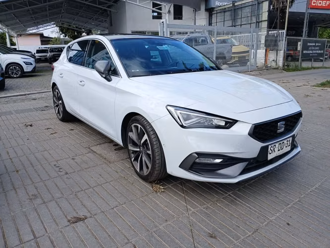 SEAT LEON 2023
