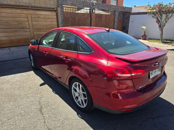 Ford Focus SE - Imagen 4