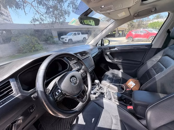 Volkswagen Tiguan Sport 2019