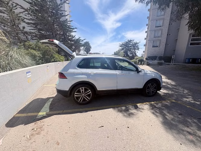 Volkswagen Tiguan Sport 2019