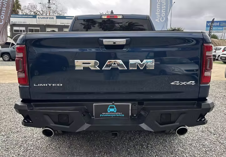 RAM 1500 NEW LIMITED 4X4 HEMI 5.7 UNICO DUEÑO 2021 - Imagen 5