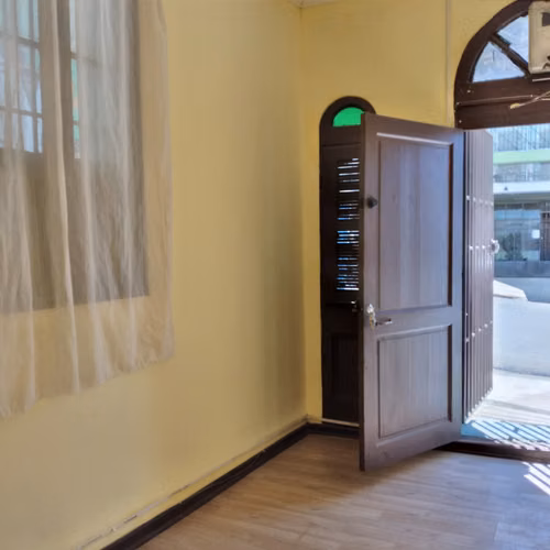 Arriendo casa  en Valparaíso Avenida Ecuador #343 - Imagen 5