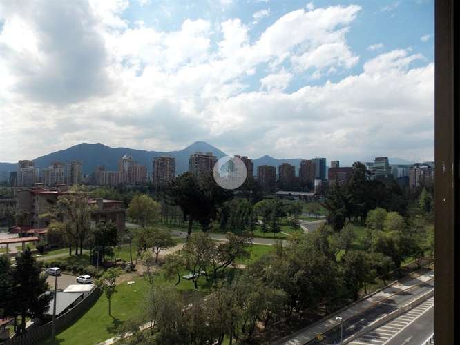 Excelente vista! Depto. en venta de 3 dorm+serv. Las Condes