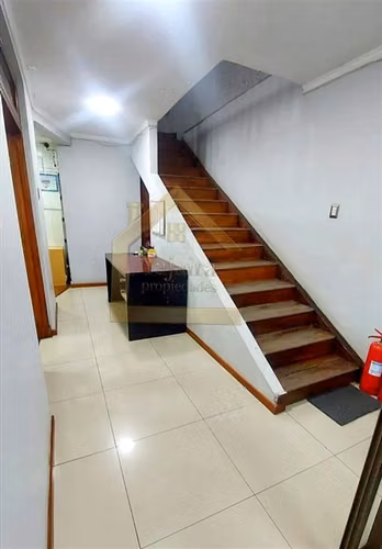 OFICINA EN BARRIO REPUBLICA IDEAL PARA ACADEMIA - Imagen 21
