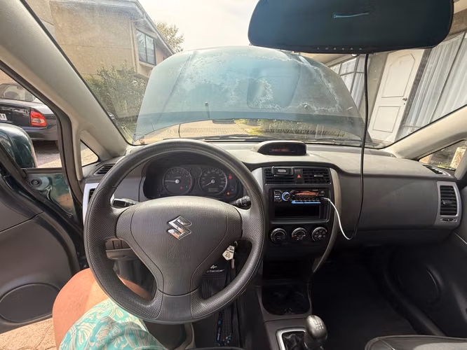 Se vende suzuki Aerio 1.6 2005