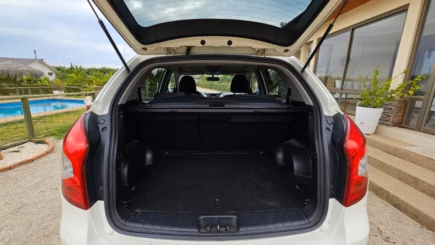 Se vende auto Ssangyong korando año 2016
