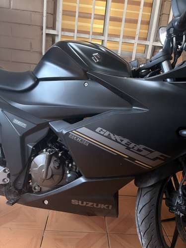 VENTA SUZUKI GIXXER 250 SF - Imagen 3