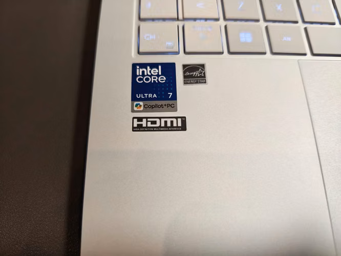 Notebook Zenbook S 14 OLED UX5406 Intel Core Ultra 7 - Imagen 3