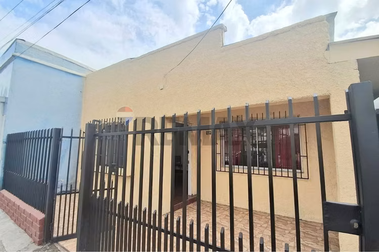 Casa 2d /1b en arriendo, recoleta