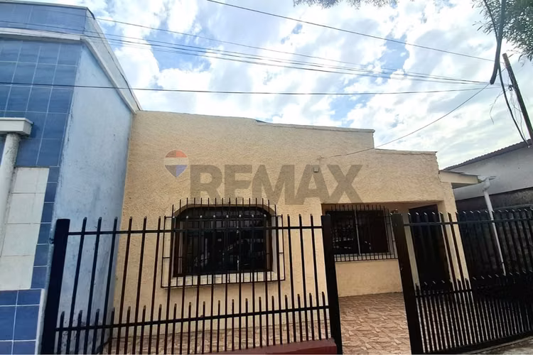 Casa 2d /1b en arriendo, recoleta