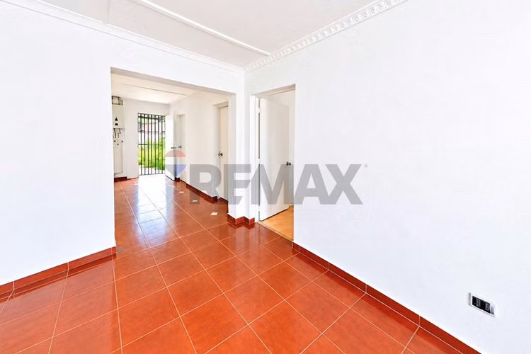 Casa 2d /1b en arriendo, recoleta