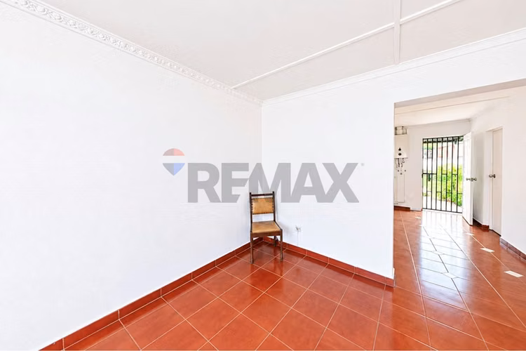 Casa 2d /1b en arriendo, recoleta