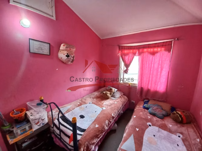 CASA DE DOS PISOS CON 2 DORMITORIOS, 2 BAÑOS - Imagen 25