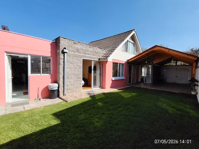 HERMOSA CASA, 3 DORMITORIOS 2 BAÑOS, QUILICURA