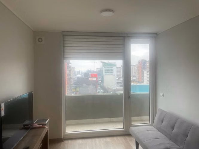 VENDE DEPTO DE DOS DORMITORIOS Y UN BAÑO EN EL CENTRO DE TCO