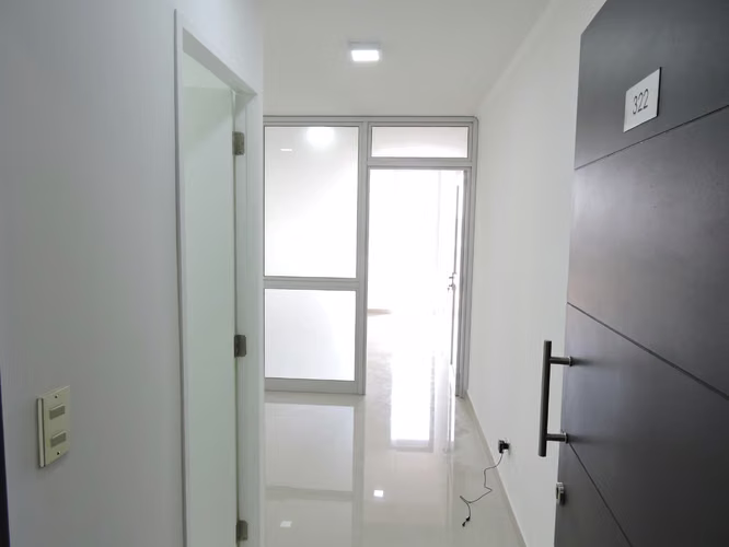 OPORTUNIDAD VENTA OFICINA EN LA SERENA - Imagen 4
