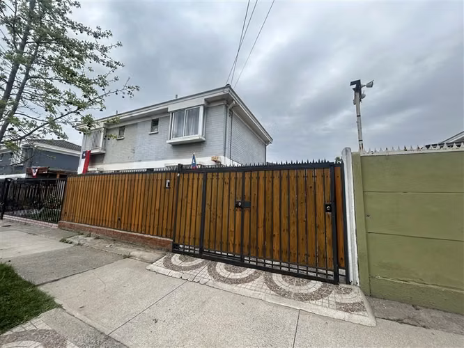 Casa en venta de 4 dorm. en San Bernardo - Imagen 4