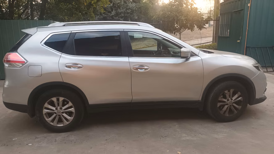 Vendo mi Nissan X-Trail 2.5 Advance - Imagen 7