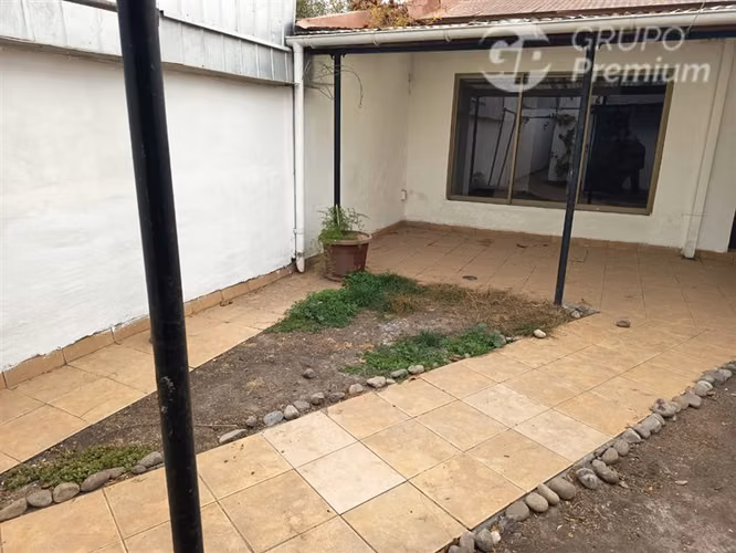 Casa en venta de 4 dorm. en Recoleta - Imagen 2