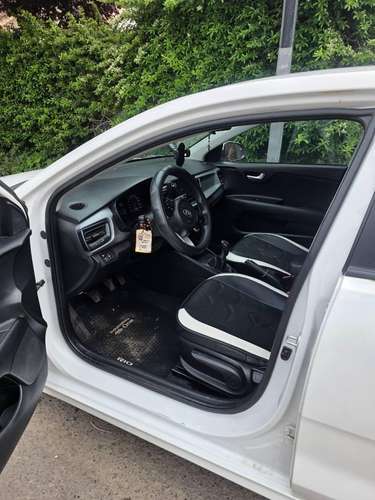 Kia rio 4 año 2020 - Imagen 4