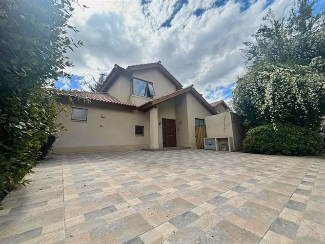 Casa arriendo Remanso 3D + 3B Gran jardín.