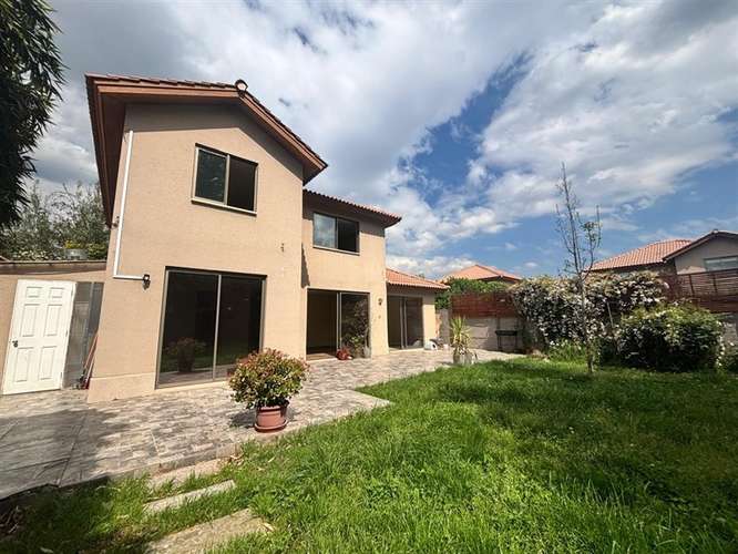 Casa arriendo Remanso 3D + 3B Gran jardín.