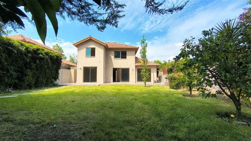 Casa arriendo Remanso 3D + 3B Gran jardín.
