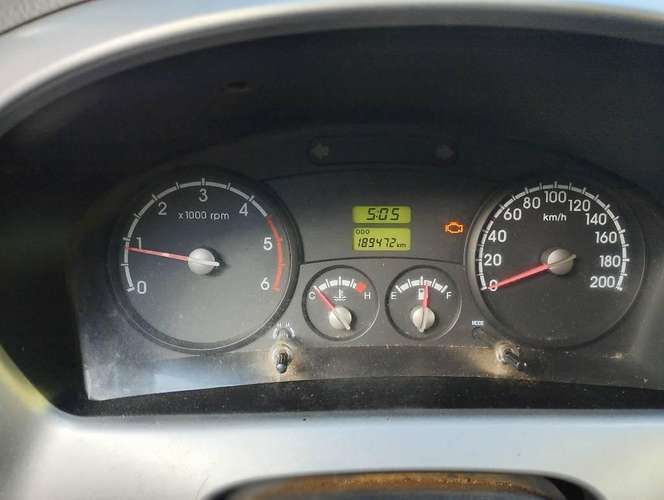 Kia Frontier carrocería ganadera - Imagen 6