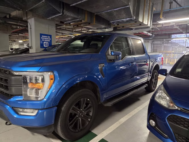 FORD F-150 LARIAT - Imagen 8