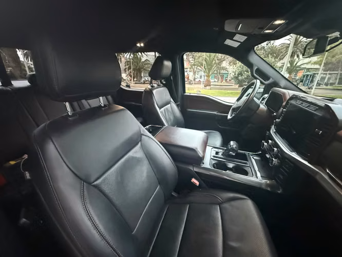 FORD F-150 LARIAT - Imagen 2