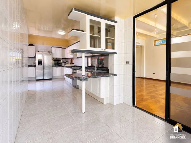Residencia Premium con Piscina | Sector Sur (184948) - Imagen 7