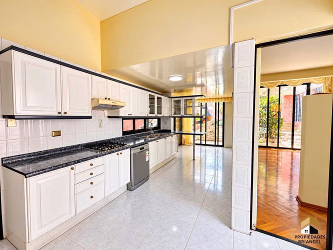 Residencia Premium con Piscina | Sector Sur (184948) - Imagen 8