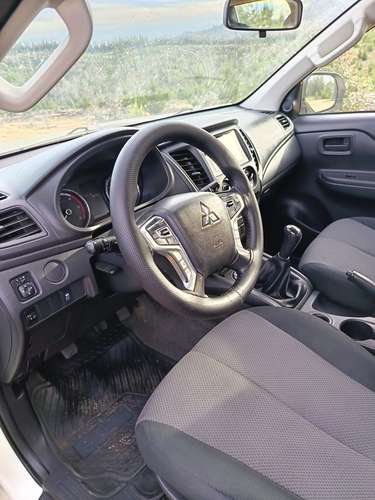 MITSUBISHI L200 NEW KATANA CR DC 2.4 - 4x2 - Imagen 6