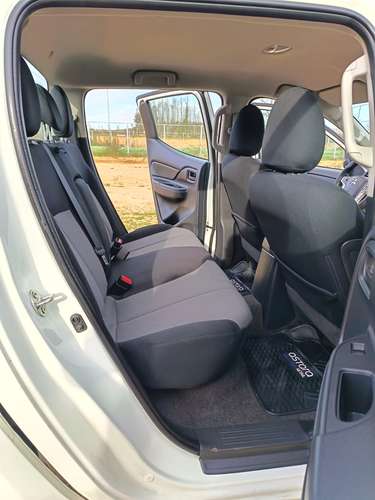 MITSUBISHI L200 NEW KATANA CR DC 2.4 - 4x2 - Imagen 5