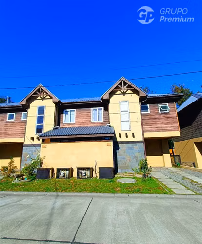 Amplia casa en venta 4D/3B Los Robles II, Pucón - Imagen 2