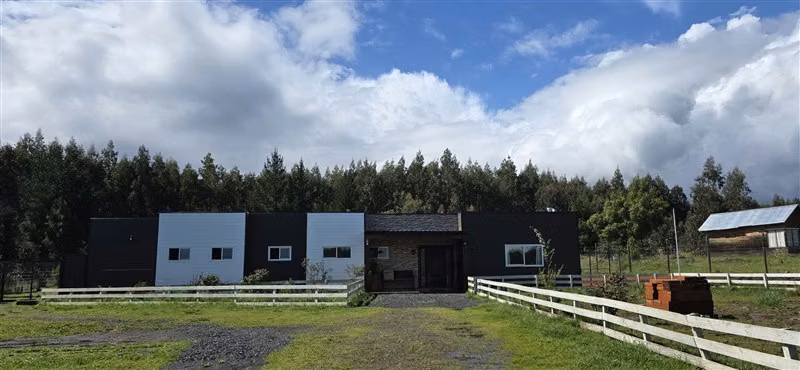 Casa en venta de 3 dorm. en Santa Bárbara
