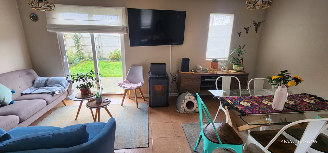 CASA EN VENTA 2 PISOS SECTOR DE PUERTO VARAS - Imagen 3