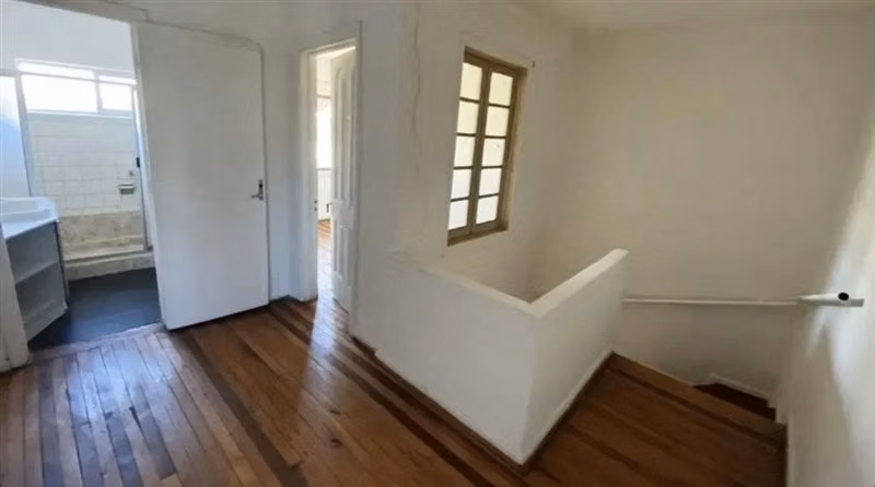 Casa en venta de 4 dorm. Muy central a pasos de la alameda - Imagen 15