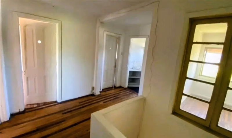 Casa en venta de 4 dorm. Muy central a pasos de la alameda - Imagen 13