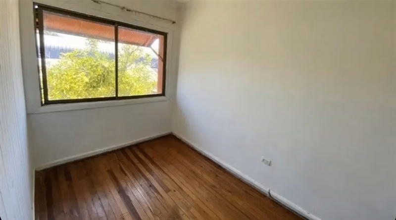 Casa en venta de 4 dorm. Muy central a pasos de la alameda - Imagen 9
