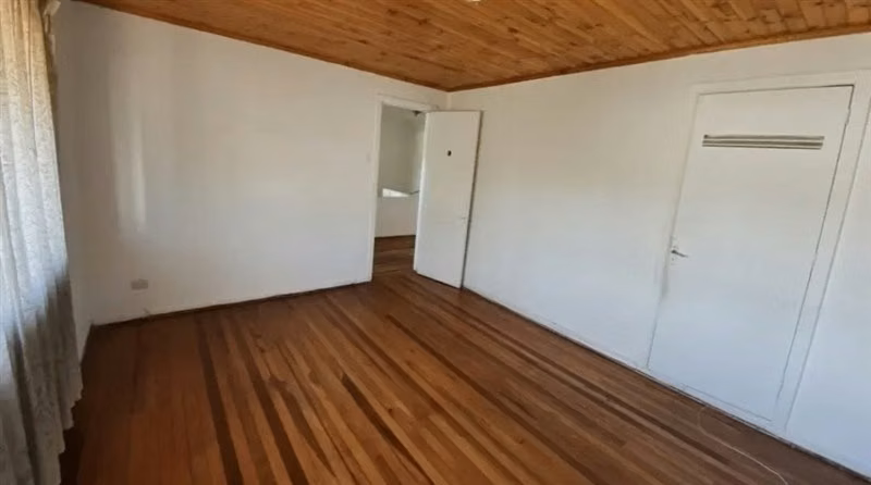 Casa en venta de 4 dorm. Muy central a pasos de la alameda - Imagen 7
