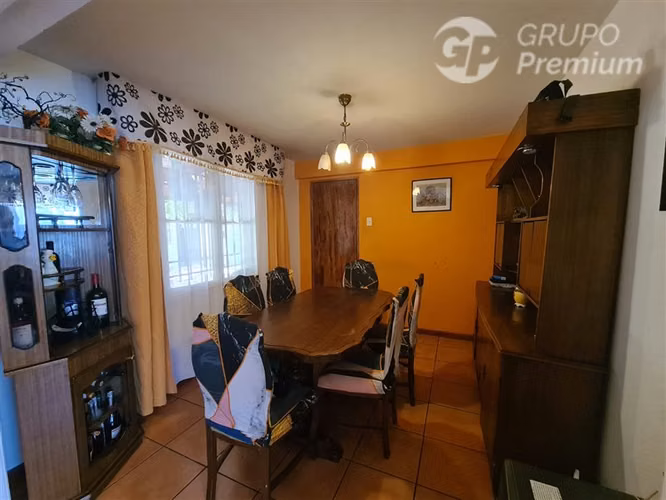CASA EN VENTA 5D+3B+4EST., DEPTO. INTERIOR, EL BOSQUE - Imagen 7