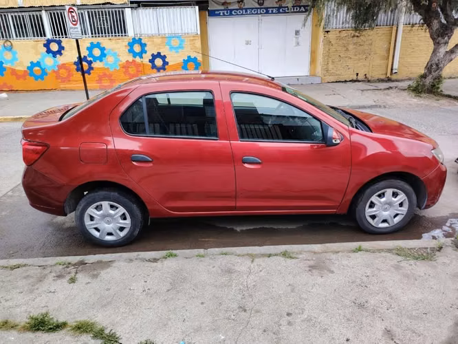 Renault symbol año 2015 al día