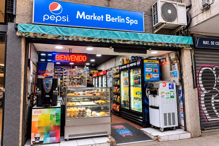 DERECHO A LLAVE  DE MINIMARKET
