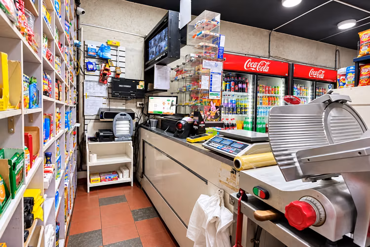 DERECHO A LLAVE  DE MINIMARKET - Imagen 2