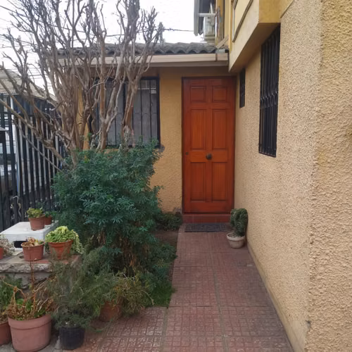 Casa familiar de 3 pisos con mansarda en La Florida - Imagen 2