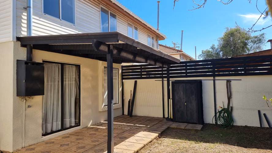 3D, 3B, amplio patio y sin gastos comunes en Algarrobo - Imagen 9