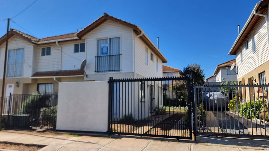 3D, 3B, amplio patio y sin gastos comunes en Algarrobo - Imagen 6