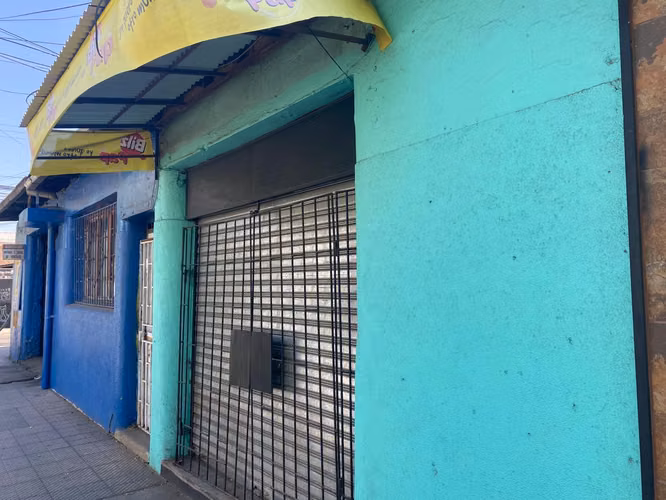 CASA con Gran Terreno en Santiago, Zona Comercial - Imagen 3