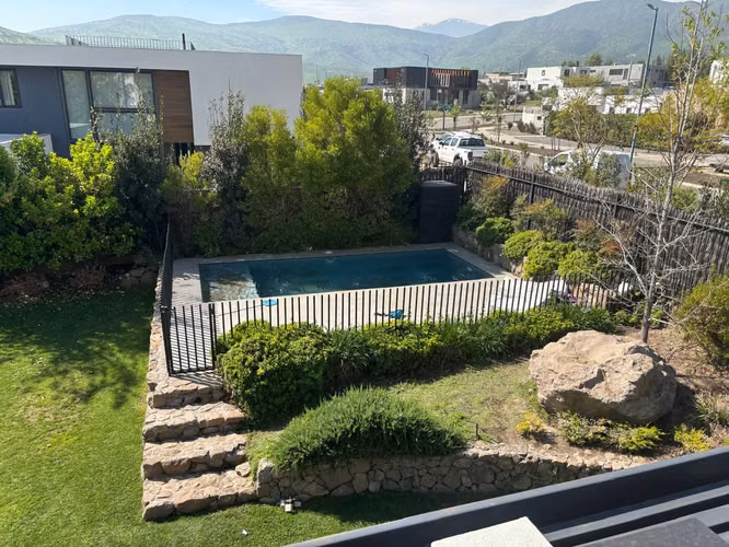 VENTA HERMOSA CASA EN PIEDRA ROJA, 4 HA 5BA - Imagen 11